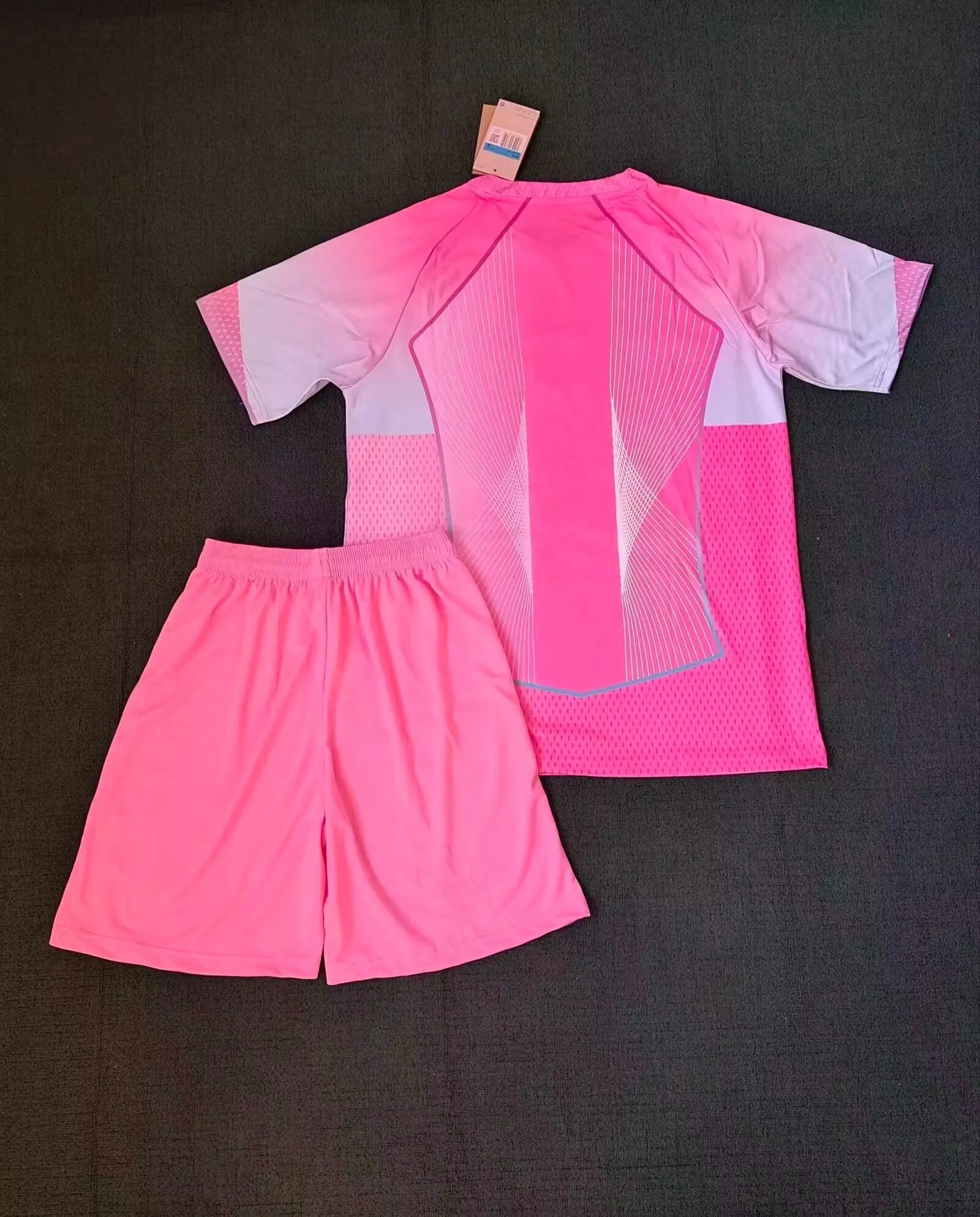 Ensemble Barcelone 2026 concept rose