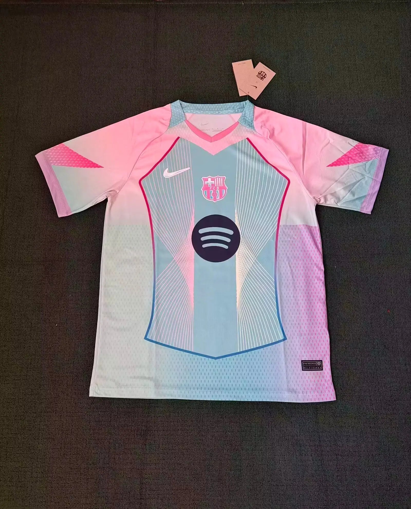 Ensemble Barcelone 2026 concept bleu